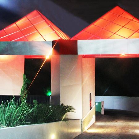 Dom Suites Motel (Adults Only) Salvador Bagian luar foto